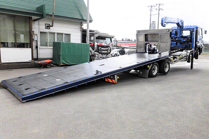 スライドボデー（重機運搬車）